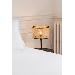 MAMBO - Lampe de table noire et abat-jour en rotin diamètre 32 cm