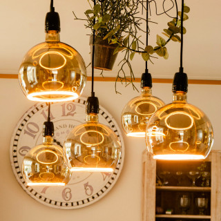 Ampoule Globe Led Flottante 150 or de Segula