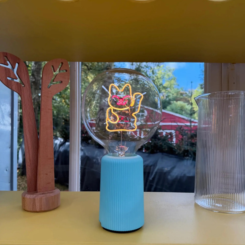Ampoule Lucky Cat – MITB Portable® – Message lumineux décoratif